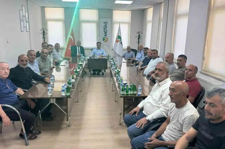 Minibüsçü esnafıyla ulaşım düzenlemeleri görüşüldü
