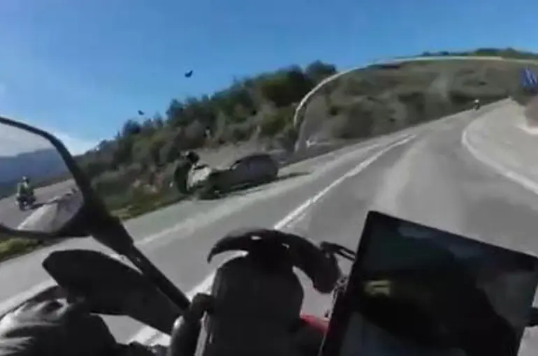 Motosiklette ölüm böyle geldi...
