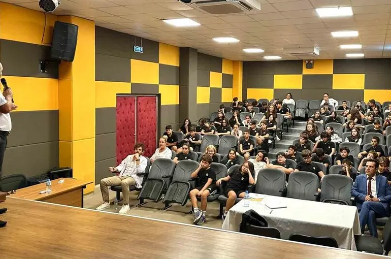 MTK Koleji’nden öğrencilerine Uluslararası Bilim ve Teknoloji yolculuğu
