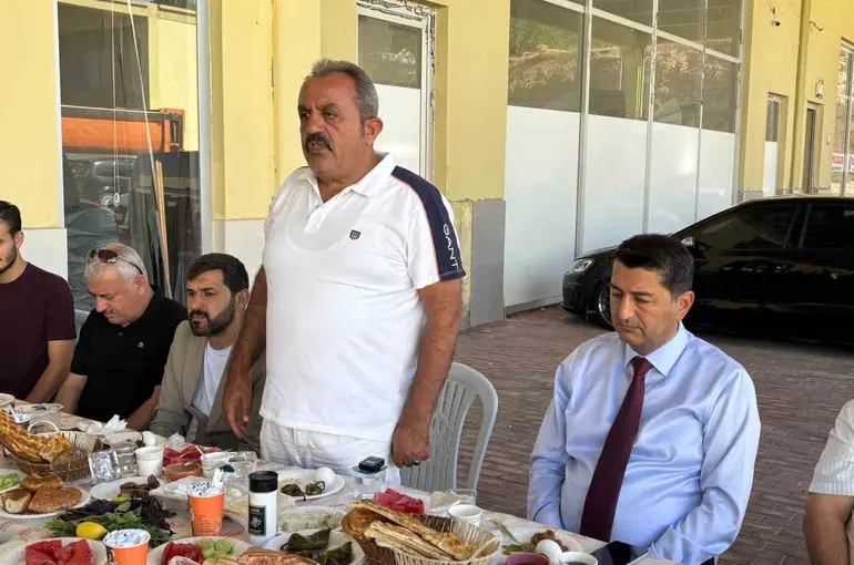 MTSO Başkan Adayı Boyraz, galerici esnafıyla bir araya geldi
