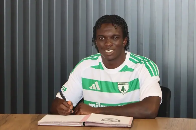 Muğlaspor’un yeni transferi önce imzayı, sonra golü attı
