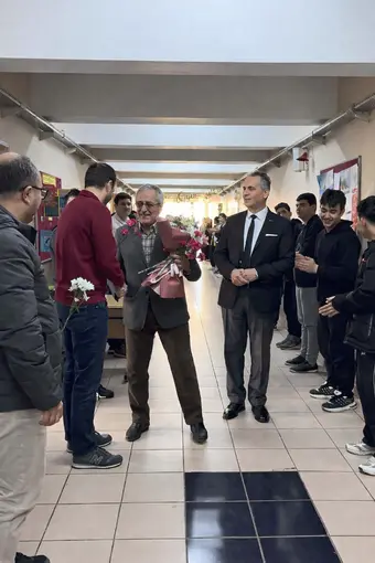 Muratlı’da emekli olan öğretmene duygusal veda
