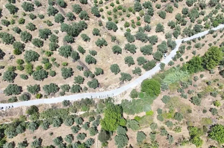 Nazilli Bayındır’da yollara parke taşı
