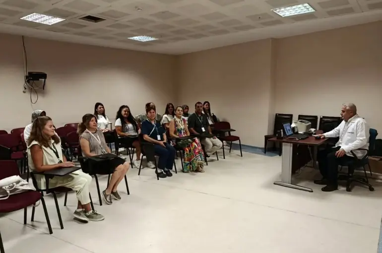 Nazilli Devlet Hastanesi’nde acil bakım hemşireliği eğitimi başladı
