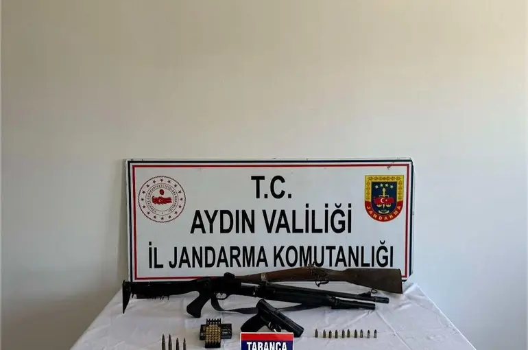 Nazilli’de jandarmadan silah operasyonu
