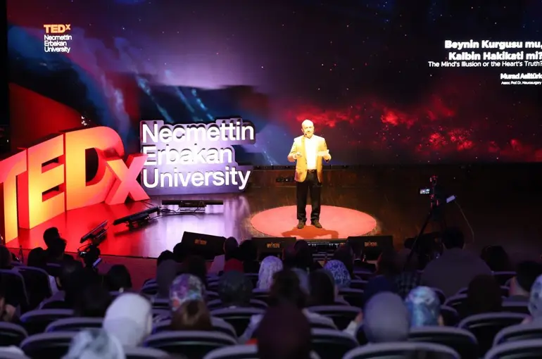 NEÜ'de TEDx: İlham veren deneyimler paylaşıldı