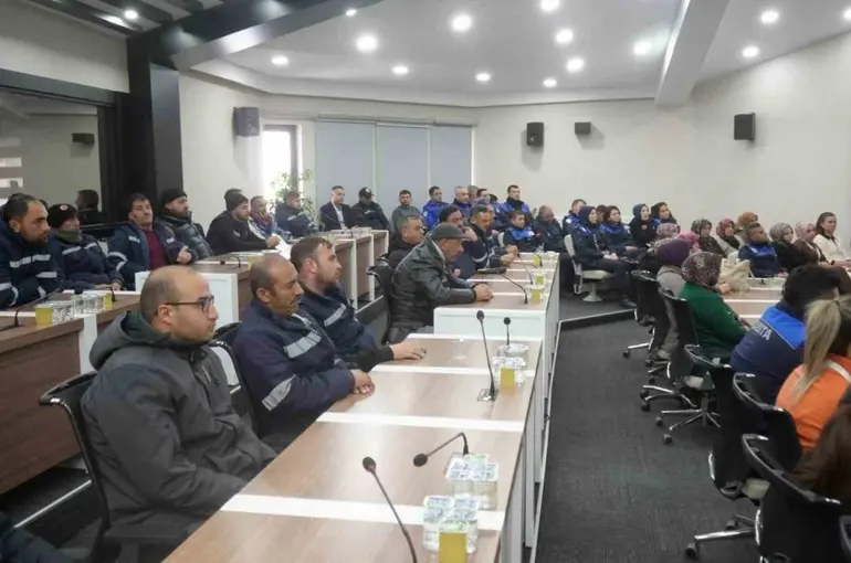 Niğde Belediyesi personeline ’sanal kumar’ farkındalık eğitimi
