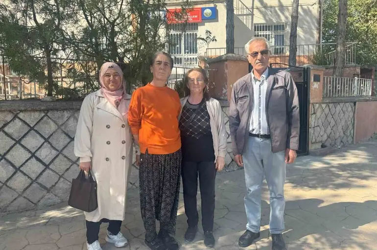 Niğde Fertek Mahallesi’nde öğrenciler okula bisikletle gidiyor, aileler servis istiyor
