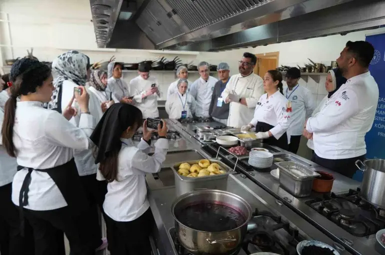 Niğde ve Karaman arasında gastronomi köprüsü kuruldu
