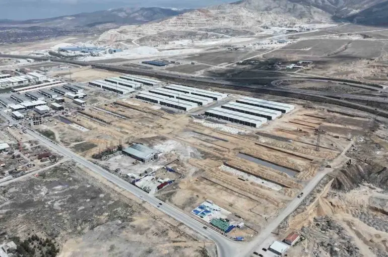 Niğde’de esnafa nefes olacak projenin temeli atıldı
