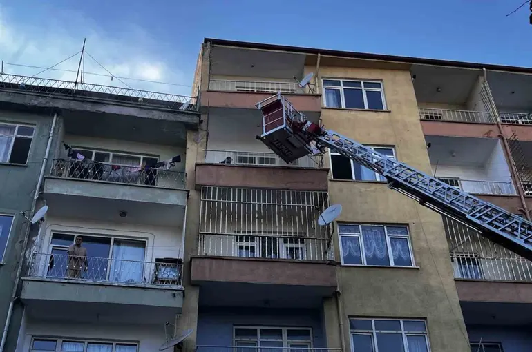 Niğde’de korkutan yangın
