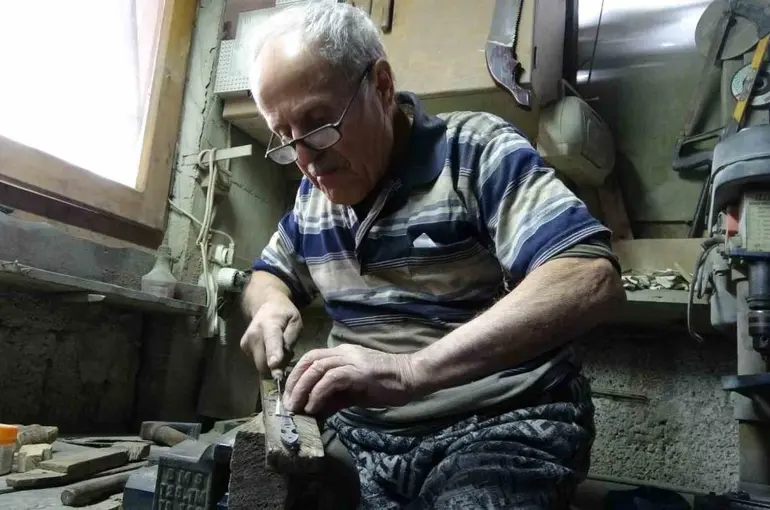 O Sürmene kamasının son ustalarından
