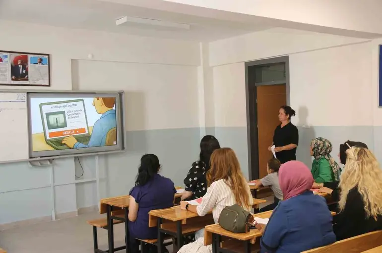 Öğrenciler için güvenli ve bilinçli eğitim başladı
