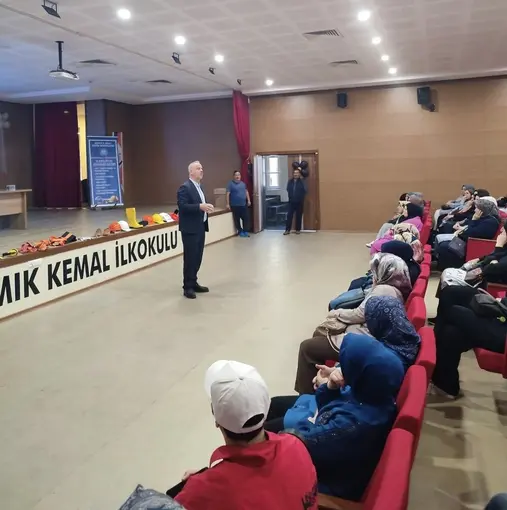 Okullarda görev yapacak temizlik personeline eğitim
