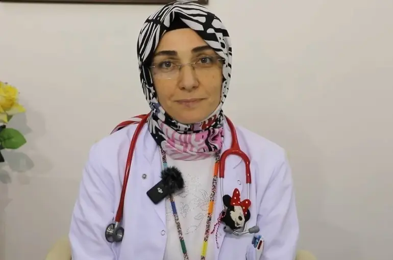 Okulların açılmasıyla birlikte artan hastalıklara karşı uzmanından velilere önemli uyarılar