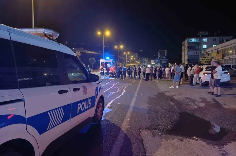 Ölüm yoluna ’önlem’ talebi
