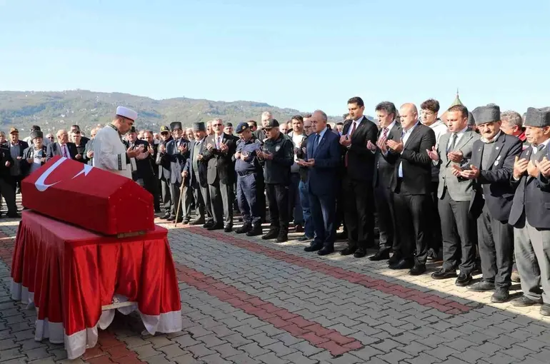 Ordulu Kıbrıs Gazisi, son yolculuğuna uğurlandı
