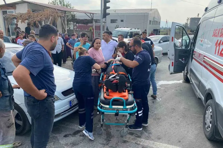 Osmaniye’de 3 araç çarpıştı: 3 yaralı