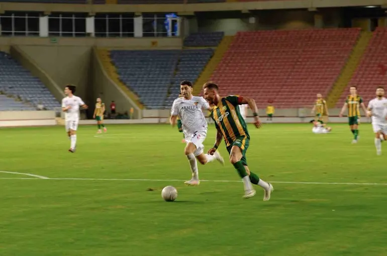 Osmaniyespor galibiyet dönüşü saldırıya uğradı
