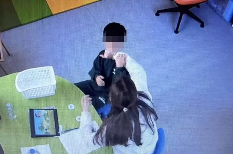 Otizmli çocuğun darp edilmesi davasında sanık basını suçladı
