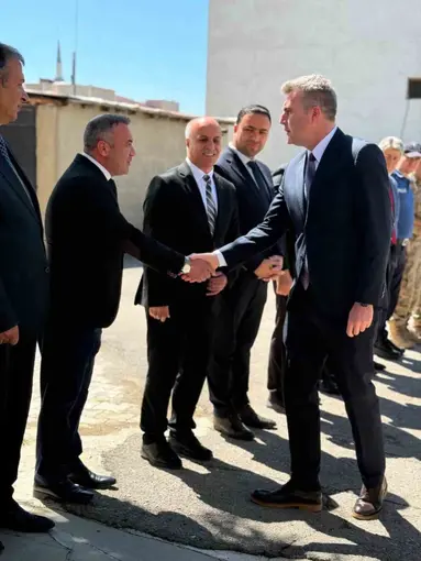 Özalp Kaymakamı Bolat görevine başladı
