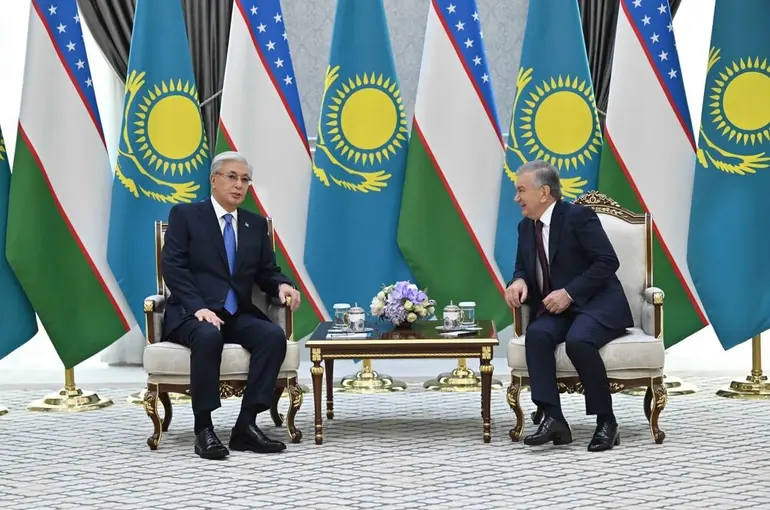 Özbekistan’dan Kazakistan Cumhurbaşkanı Tokayev’e "Yüksek Dereceli Dostluk" Nişanı
