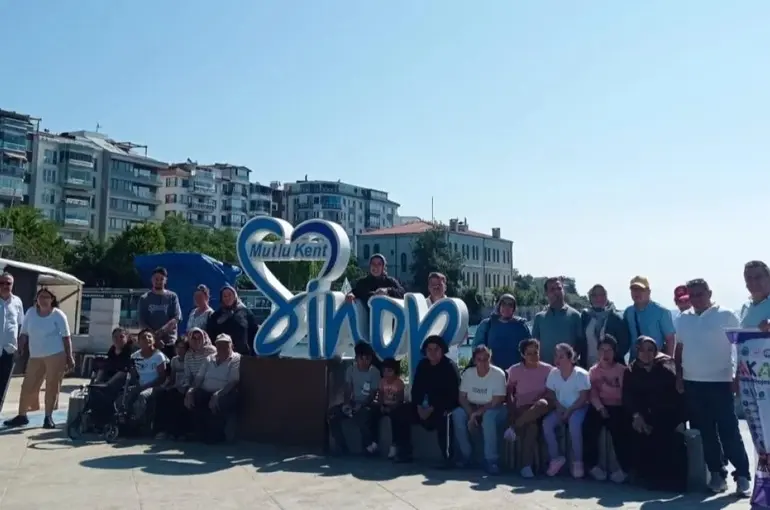 Özel bireyler Sinop’un tarihi ve doğal güzelliklerini keşfetti
