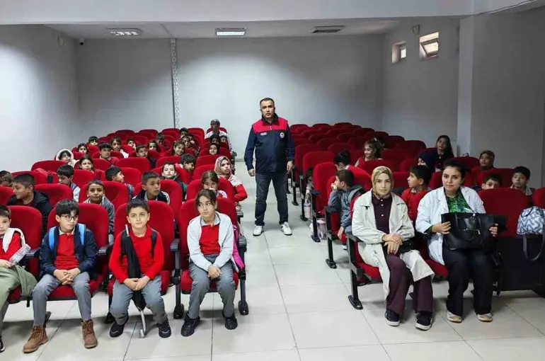 Palu’da ilkokul öğrencilerine gıda ve su israfı eğitimi
