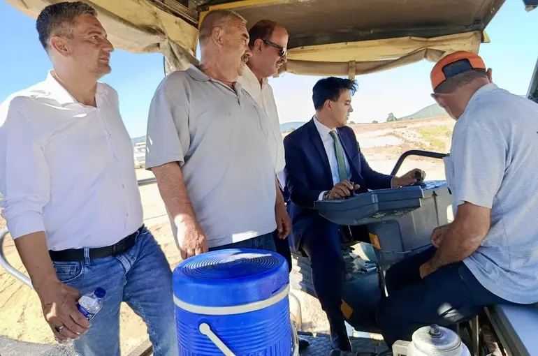 Pazaryeri OSB’de sıcak asfalt çalışmaları incelendi
