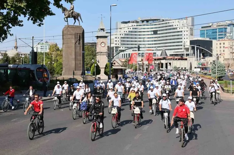 Pedallar, sürdürülebilir yarınlar için çevrildi
