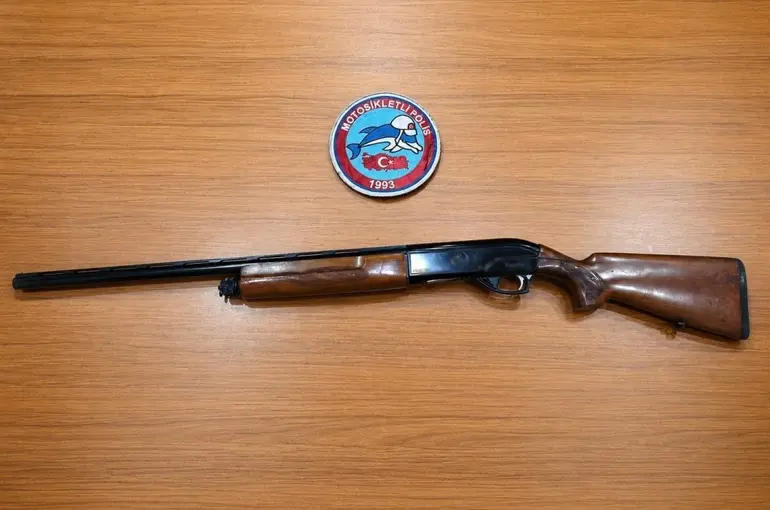 Polis aranan 24 kişiyi yakaladı
