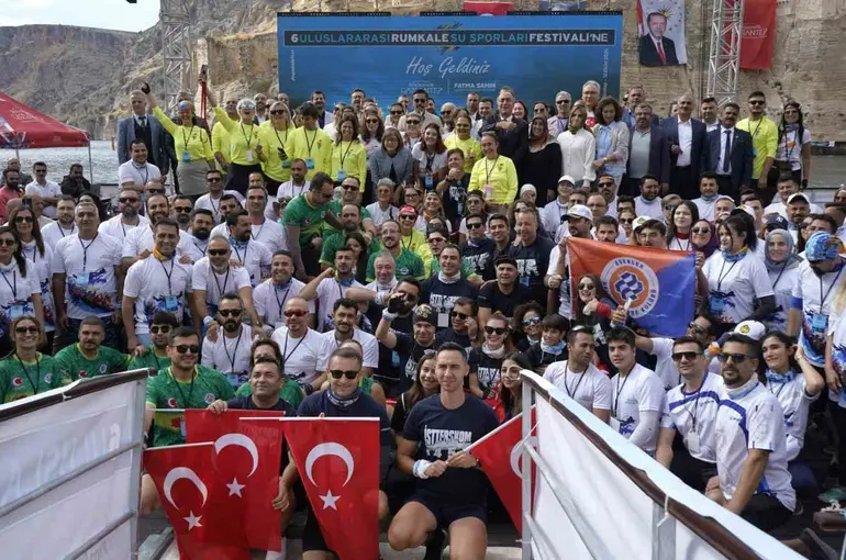 Rumkale’de festival heyecanı dragon bot ve yüzme yarışlarıyla sürecek
