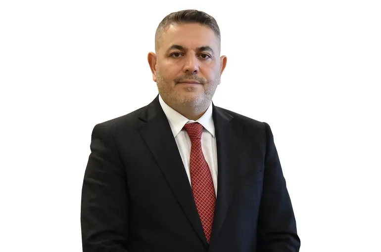 Sadıkoğlu’nun oy pusulası rengi belli oldu
