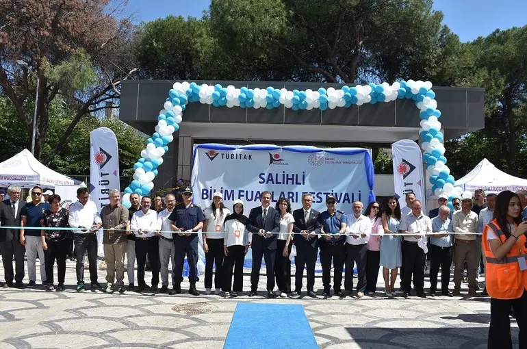 Salihli Bilim Fuarları Festivali açıldı

