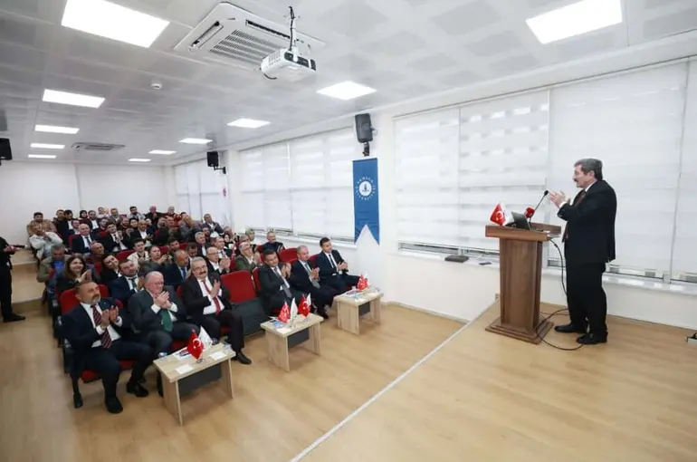 Samsun Valisi Tavlı: "Yüz yıl sonrasının temelleri atılıyor"
