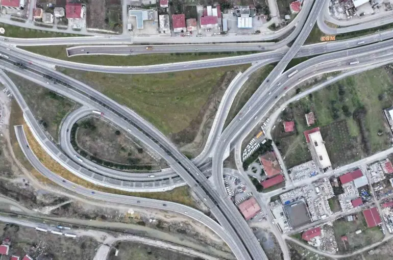 Samsun’da Batı Çevre Yolu 10 dakikaya inecek, Yeşilkent Kavşağı yıllık 645 milyon lira tasarruf sağlayacak
