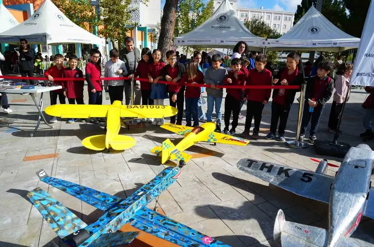 Samsun’da bilim şenliği: 110 etkinlik öğrencilerle buluştu
