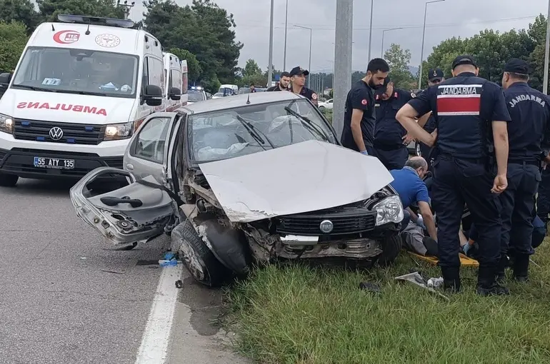 Samsun’da otomobiller çarpıştı: 5 yaralı
