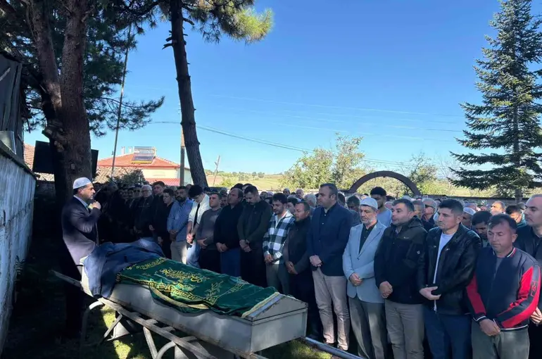 Samsunlu Kıbrıs gazisi son yolculuğuna uğurlandı
