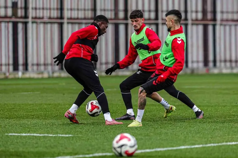 Samsunspor, galibiyet özlemine Gençlerbirliği deplasmanında son vermeyi hedefliyor
