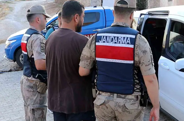 Şanlıurfa’da 27 yıl hapis cezası bulunan firari yakalandı
