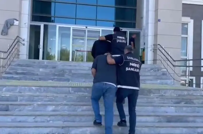 Şanlıurfa’da 9,5 kilo uyuşturucu ele geçirildi: 4 şahıs tutuklandı
