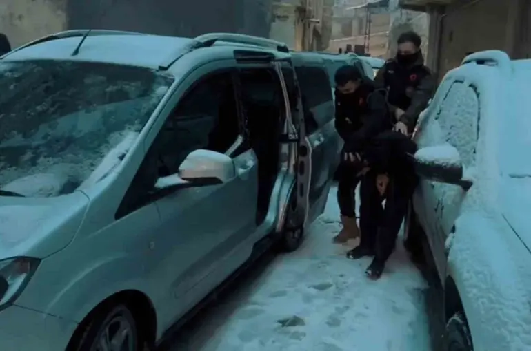 Şanlıurfa’da DEAŞ operasyonu: 8 tutuklama
