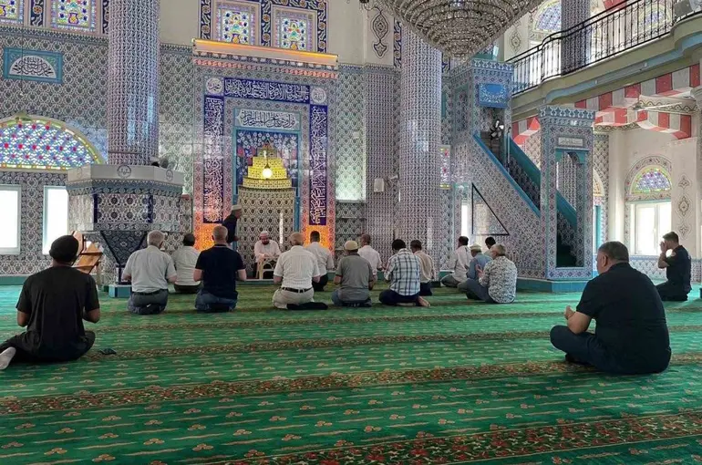 Sarıgöl’de şehitler için eller semaya açıldı
