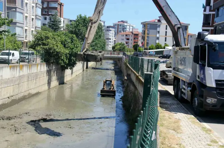 SASKİ’den dere yataklarına neşter
