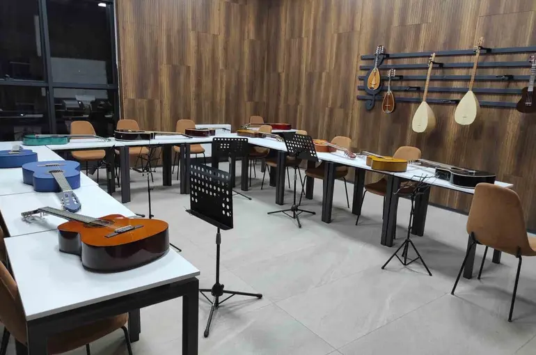 Sason’da gençler için ücretsiz müzik resim kursu başlıyor
