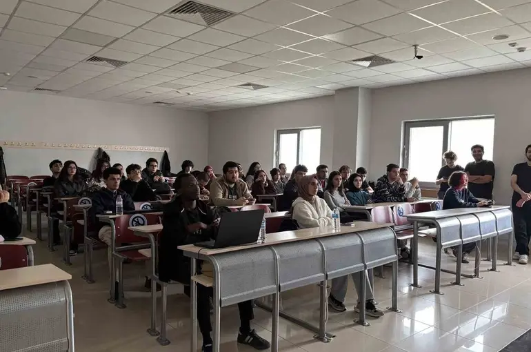 SAÜ’de Siber Kalkan: Öğrenciler geleceğin tehditlerine hazırlanıyor
