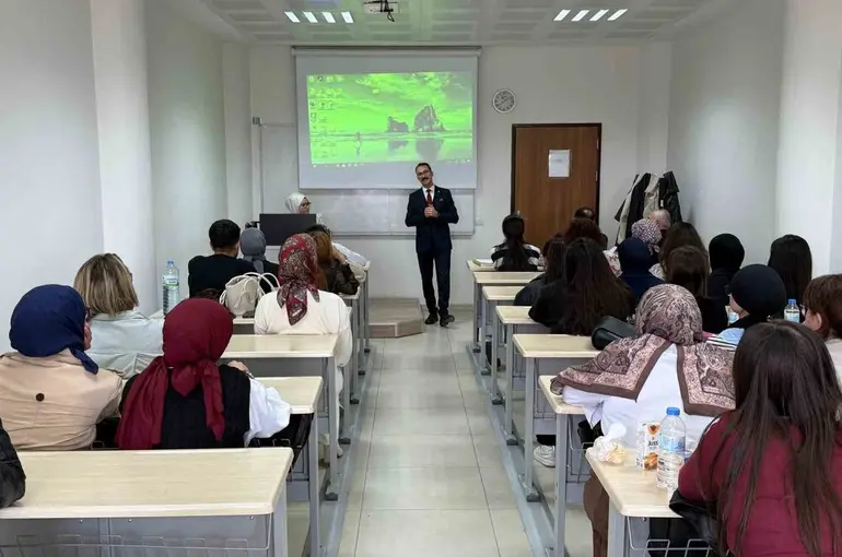 Savcılar ve TOGÜ öğrencileri buluştu
