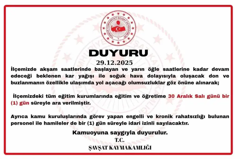 Şavşat’ta kar yağışı nedeniyle eğitime 1 gün ara verildi
