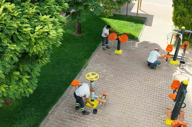 Şehitkamil’de parklar yenileniyor
